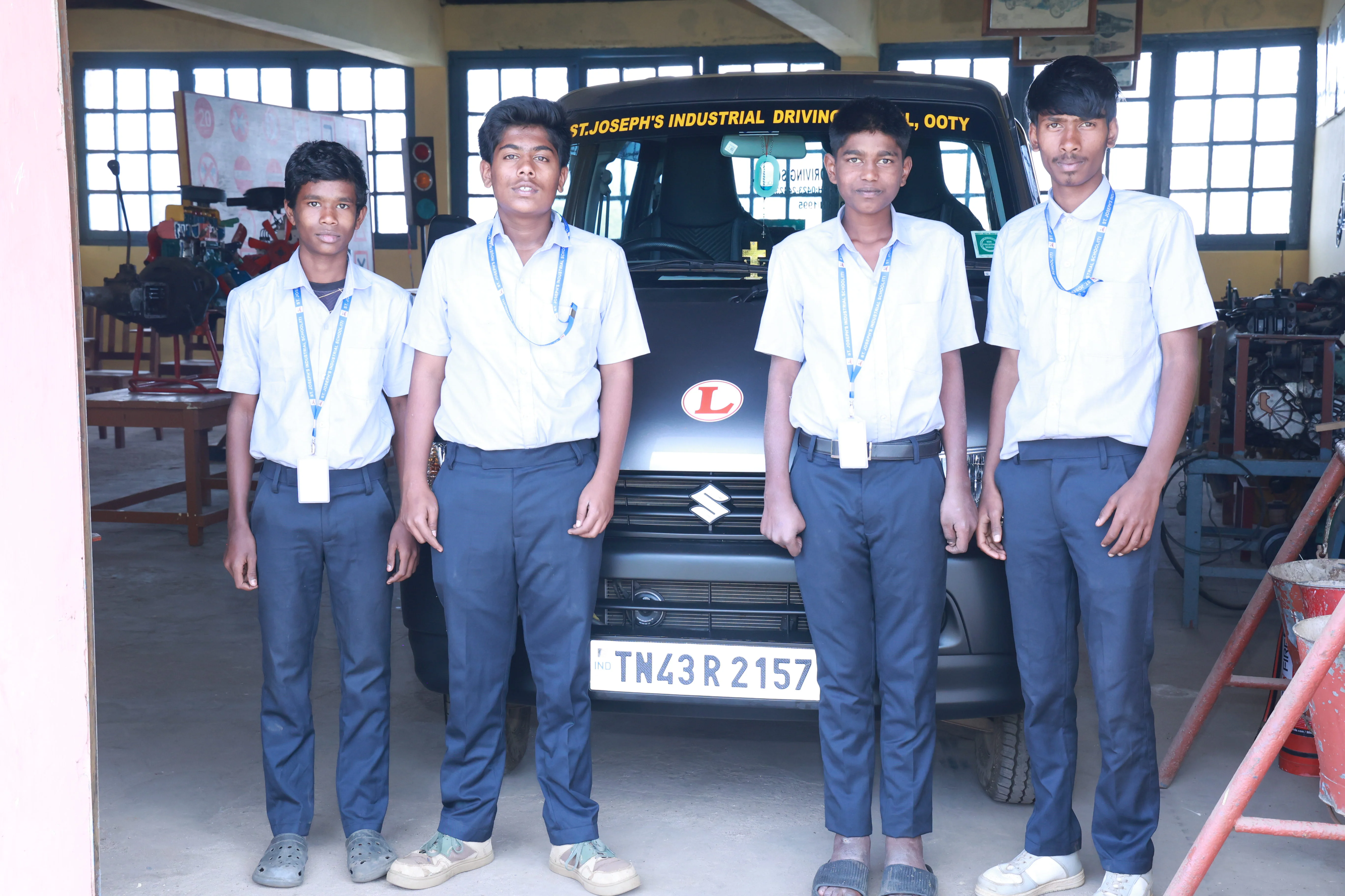 Driving school students with training van Ooty